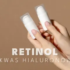 Dwie białe buteleczki z pompką w dłoniach. Tekst: RETINOL i KWAS HIALURONOWY.