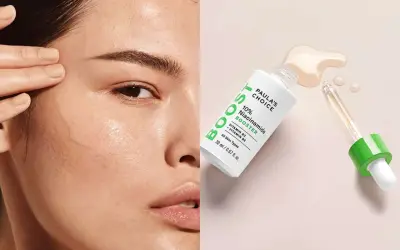 Twarz kobiety i buteleczka serum Paula's Choice z pipetką.