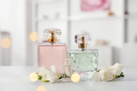 Perfumy z Rossmanna: Najlepsze zapachy, trwałość i okazje