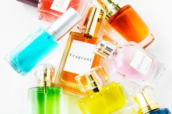 Perfumy z Douglas: Oryginalne czy podróbka? Sprawdź w 5 krokach